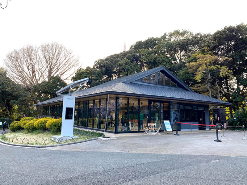 新宿御苑中央休憩所